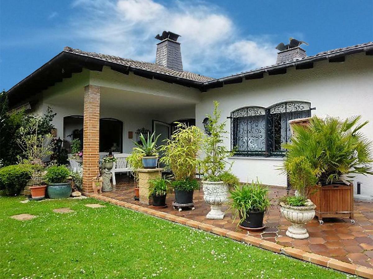 Bed And Breakfast Am Hoehenweg Warstein Exterior photo